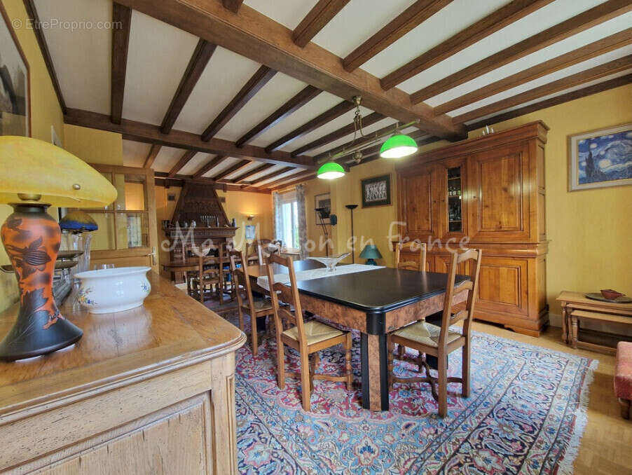 Maison à SAINT-POURCAIN-SUR-SIOULE