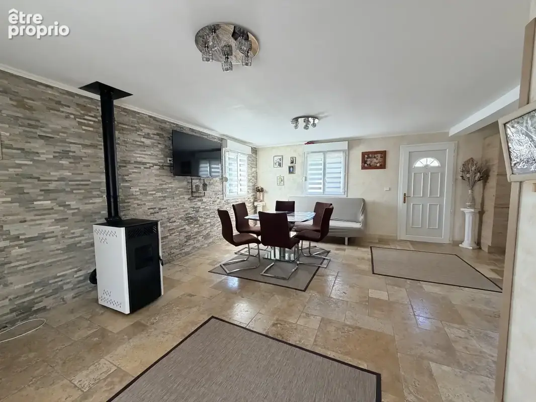Izeure, maison t3 sur grand terrin de 926 m2 - photo 2