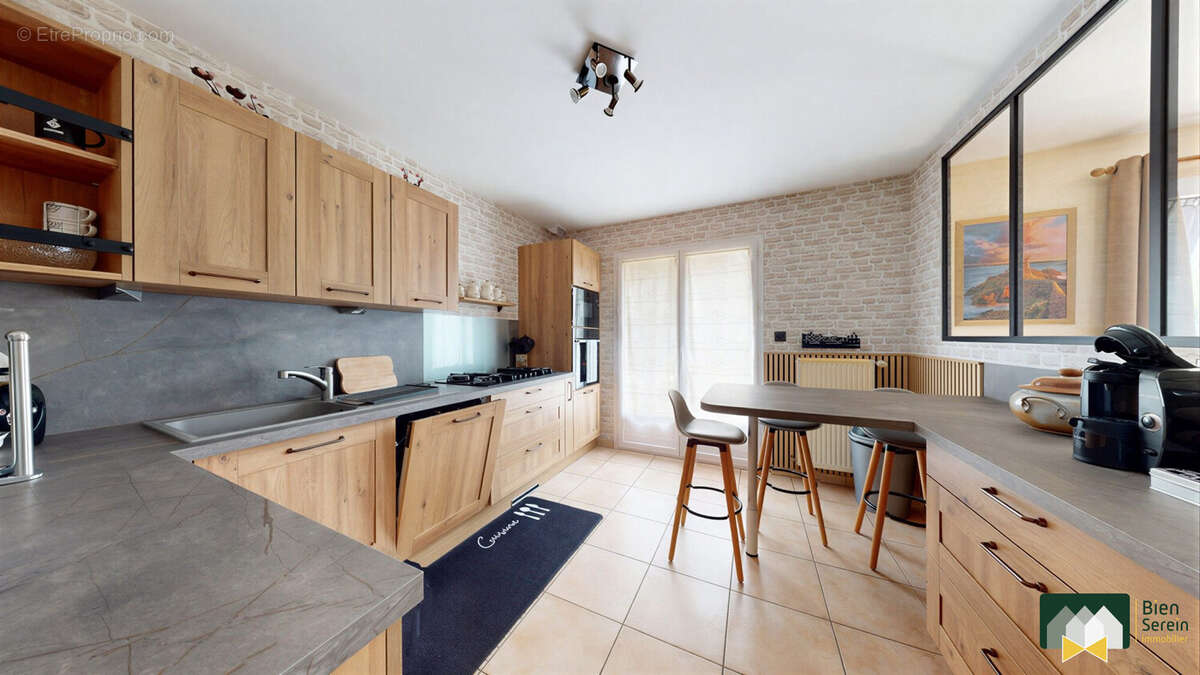 Maison à MAINVILLIERS