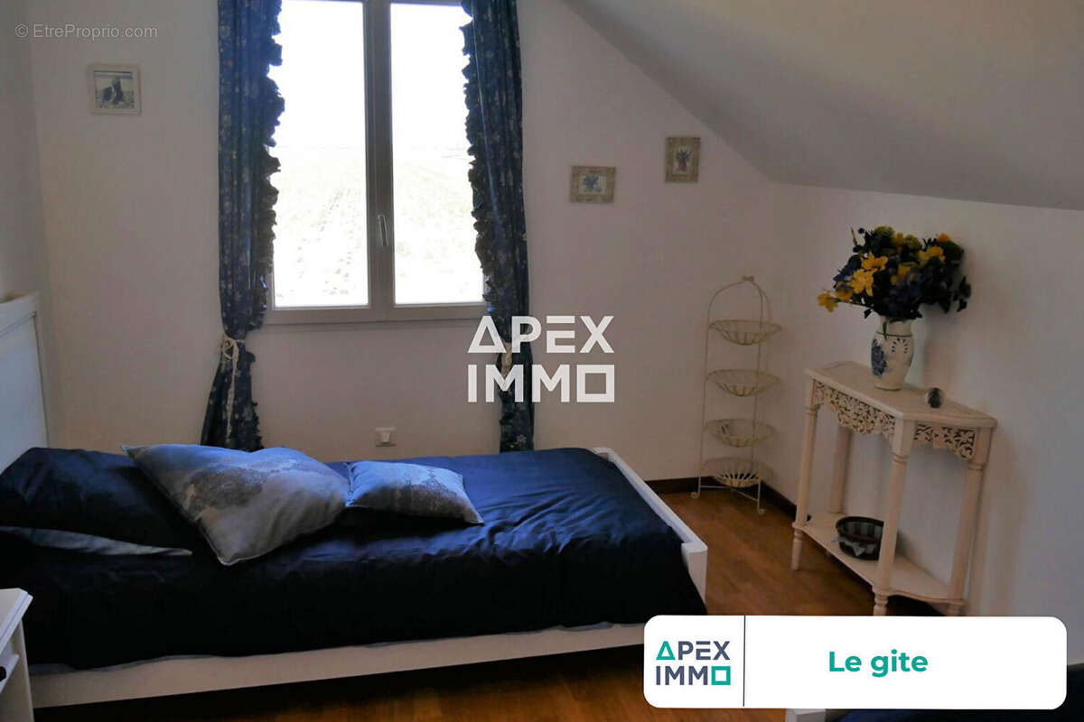 Maison à OUVROUER-LES-CHAMPS