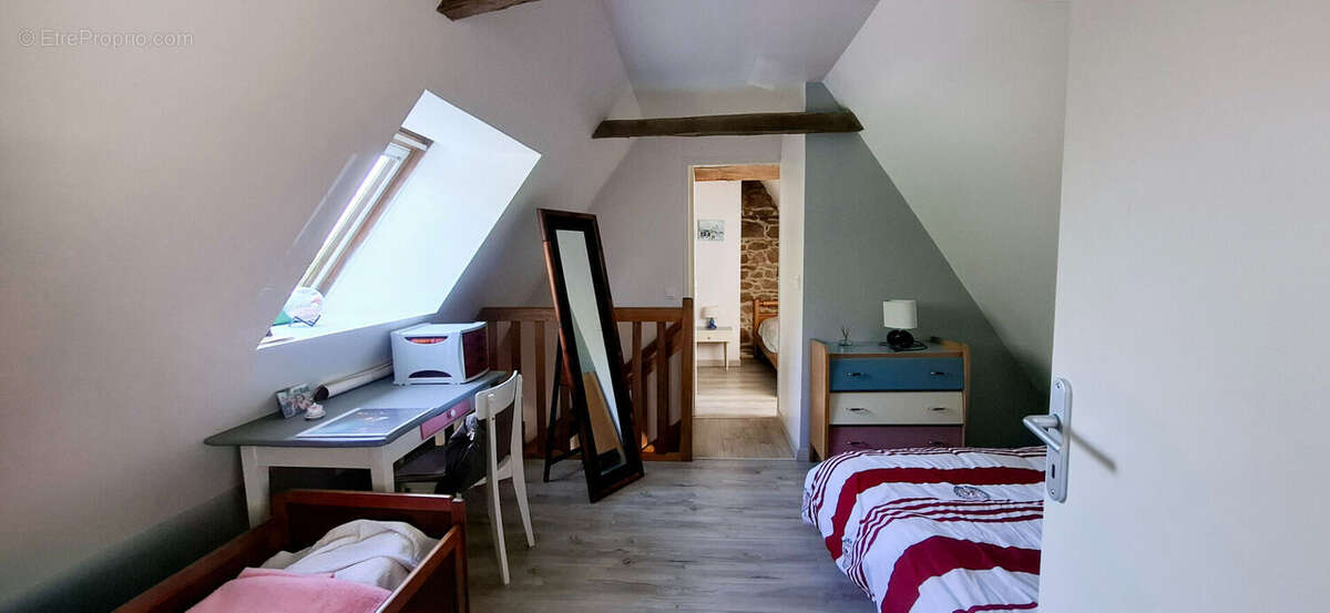 Maison à TREDREZ-LOCQUEMEAU