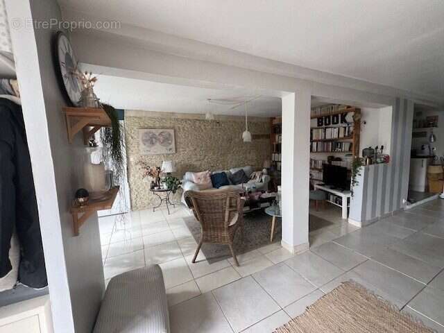 Maison à CESNY-AUX-VIGNES