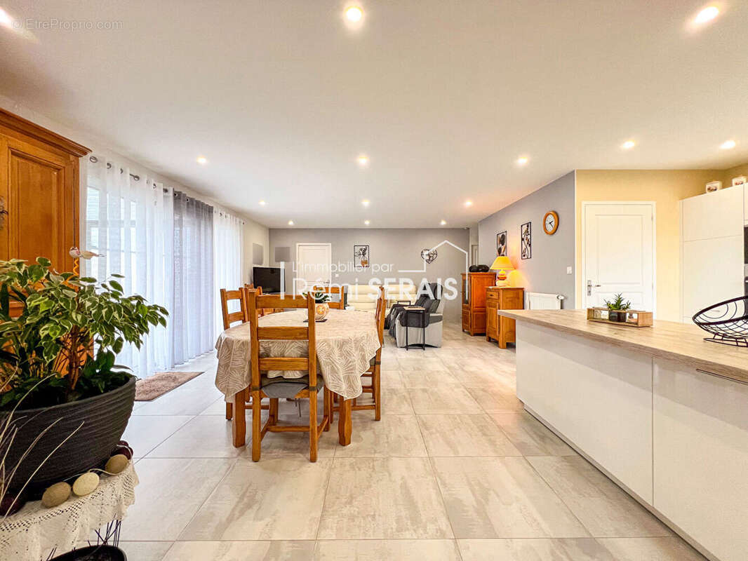 Maison à BARON-SUR-ODON