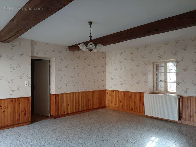 Maison à LES GUERREAUX