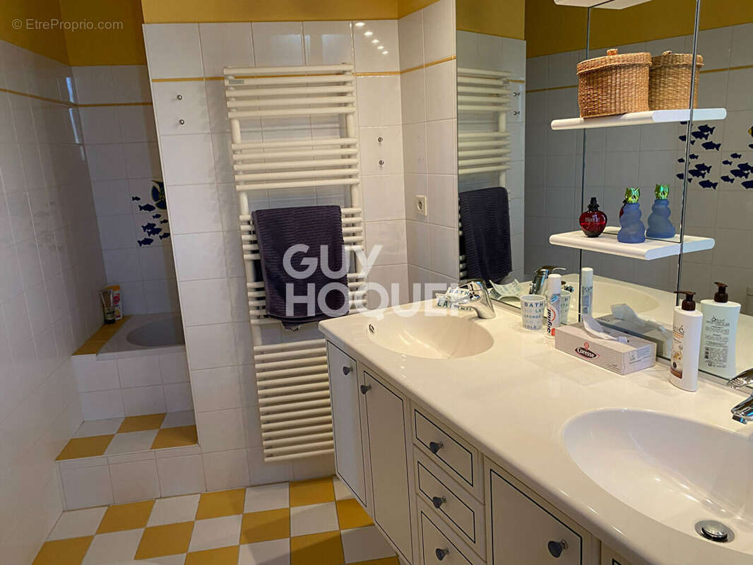 Maison à FONTENAY-LE-COMTE