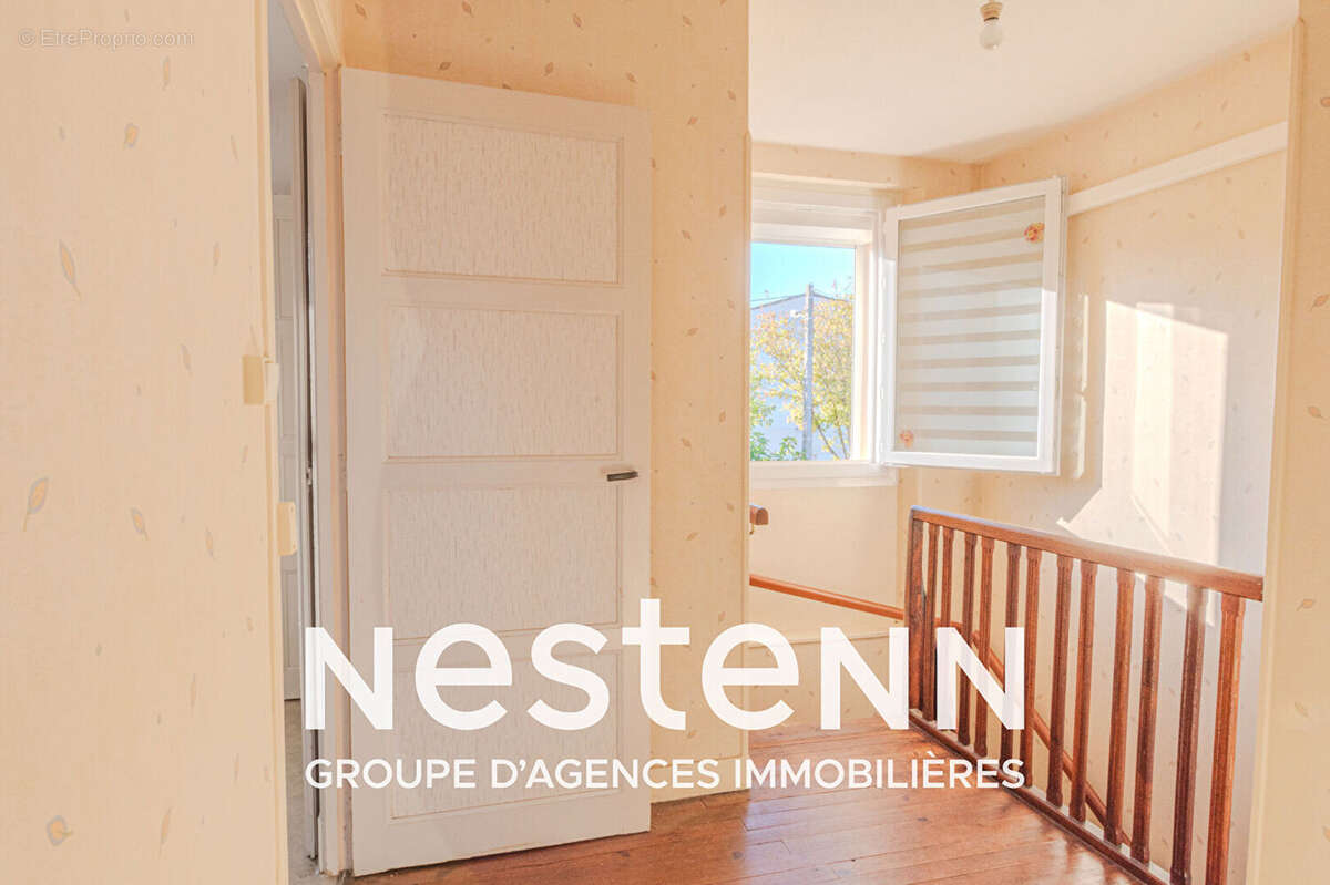 Maison à vendre à Saint Juéry - 4 chambres, climatisation bon état - photo 9