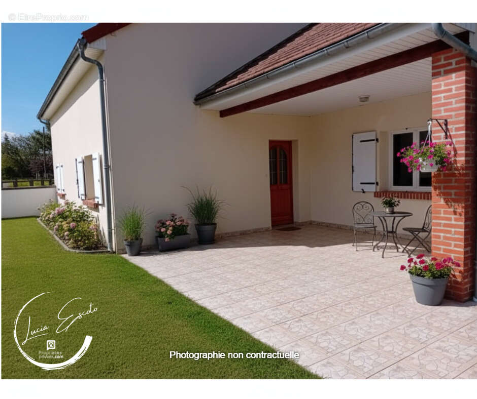 Maison à Feusines 4 pièce(s) 123 m2 - photo 8