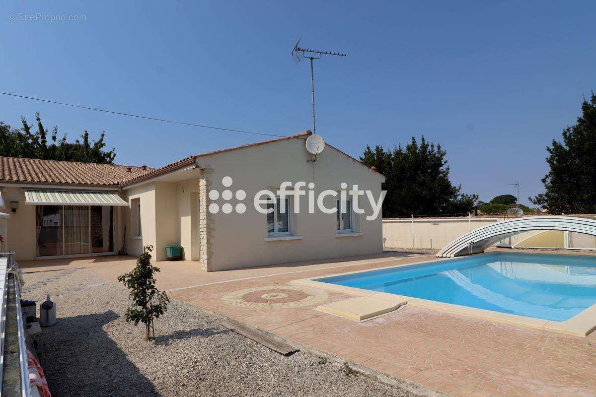 Maison à MESCHERS-SUR-GIRONDE
