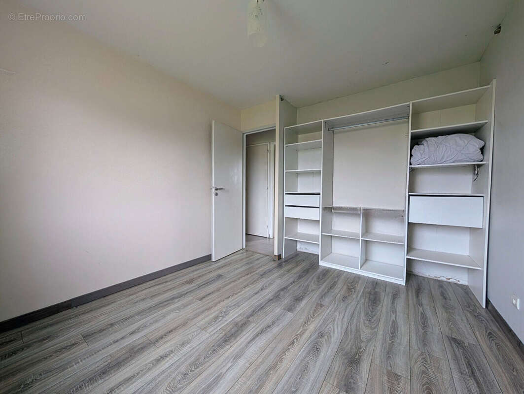 Maison à CHAMPAGNE-SAINT-HILAIRE