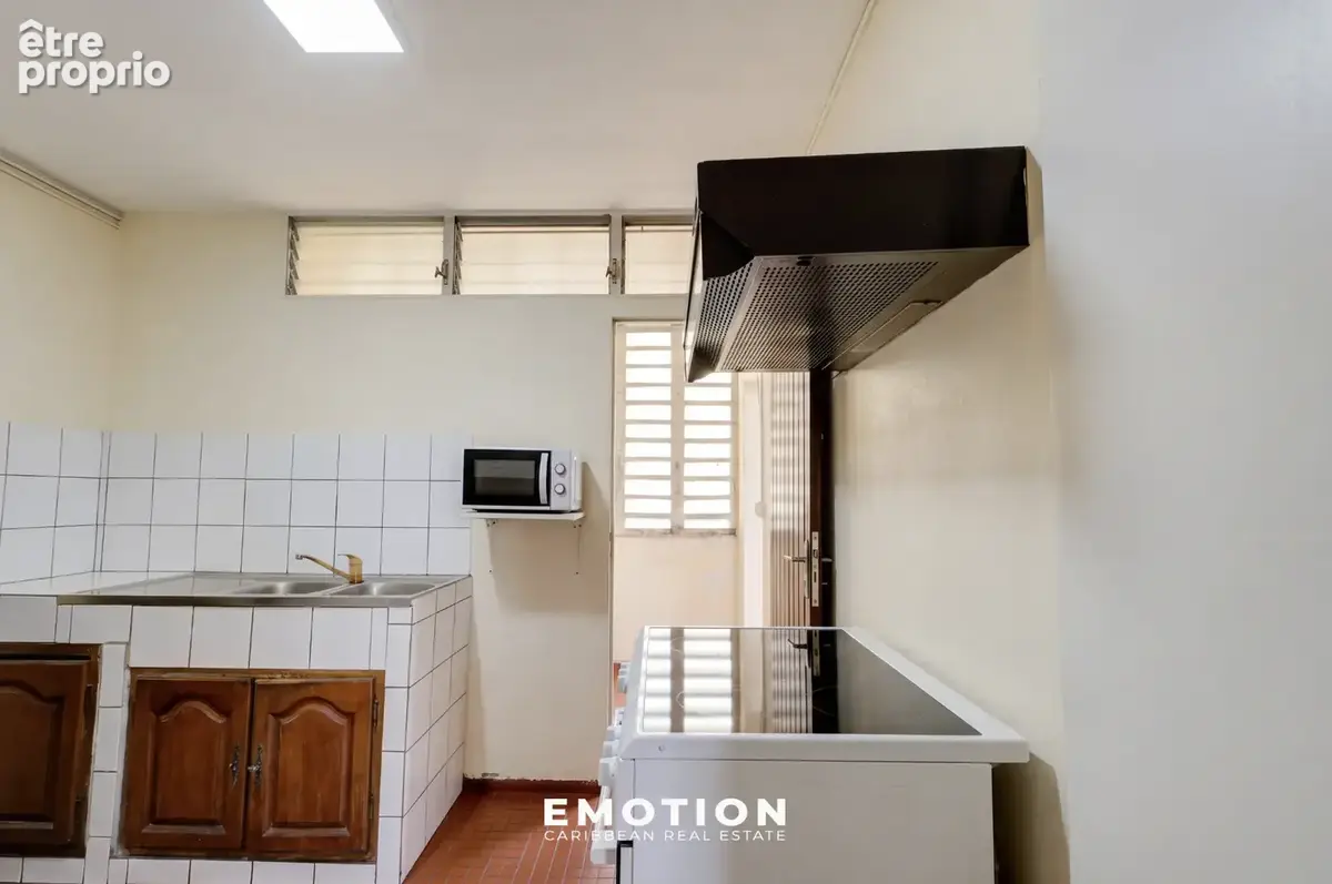 Appartement T4 86 m2 Pointe-à-Pitre   Nouveau mandat exclusif - photo 8