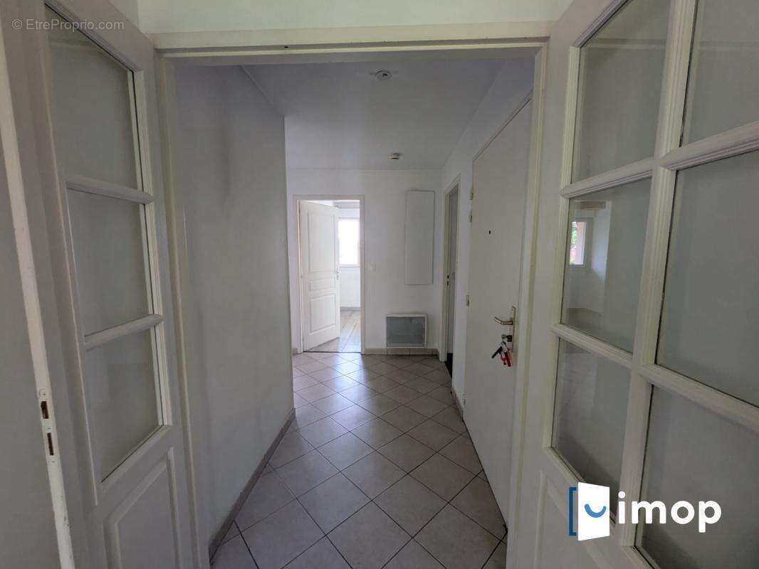 Pontoise – 3 chambres lumineuses à 20 min à pied du RER dans quartier calme et verdoyant - photo 6