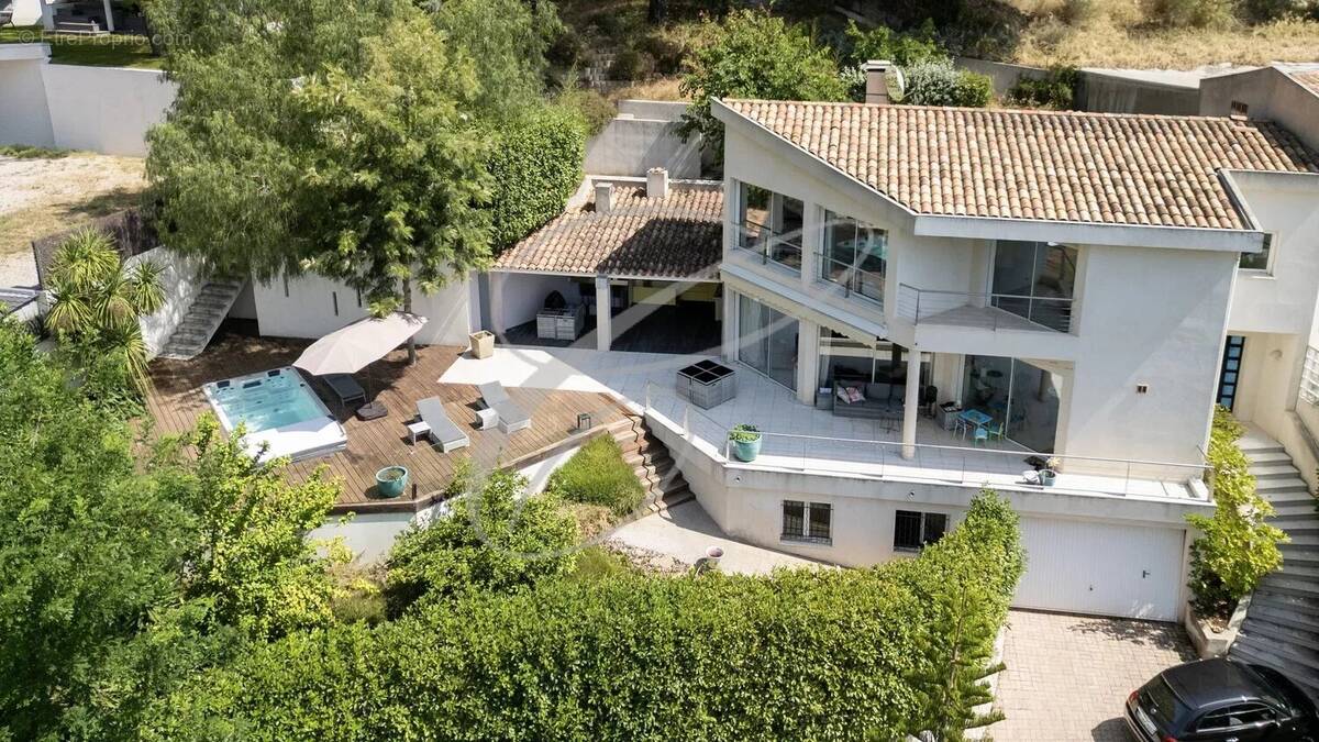 Maison à ROQUEBRUNE-CAP-MARTIN