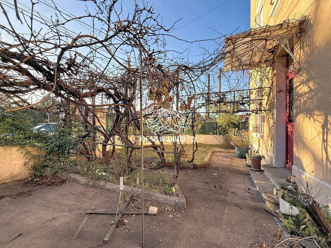 Appartement à LYON-8E