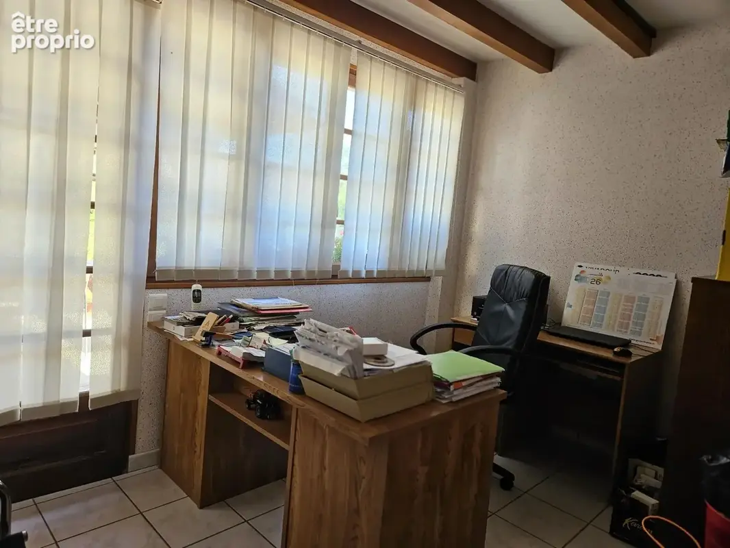 Ferme moderne avec une seconde maison à rénover - photo 12