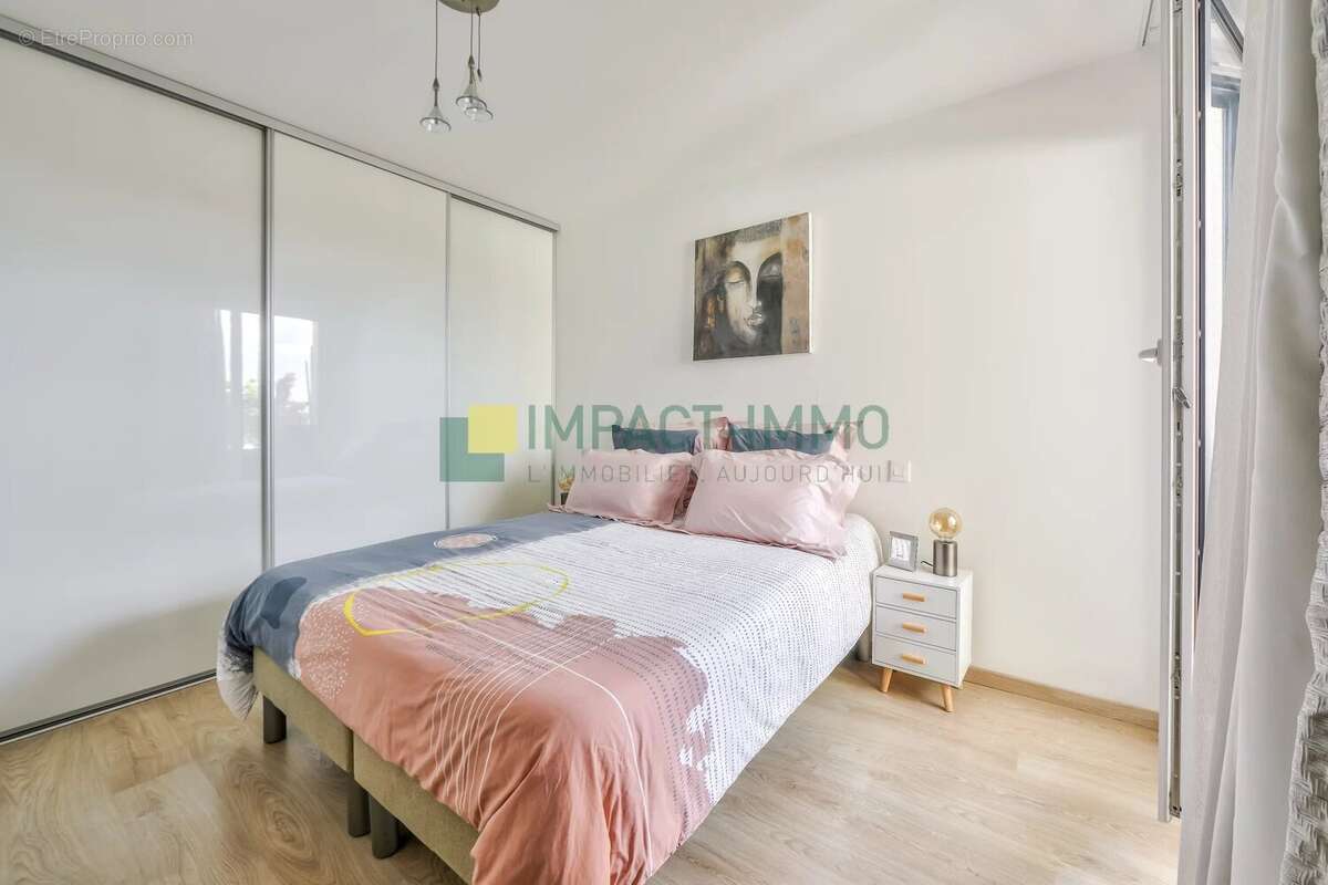 Appartement à COLOMBES