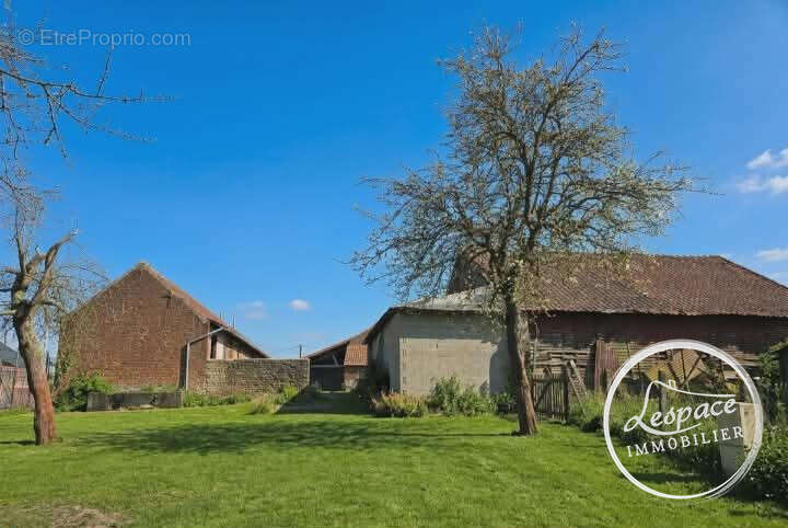 Maison à NORDAUSQUES