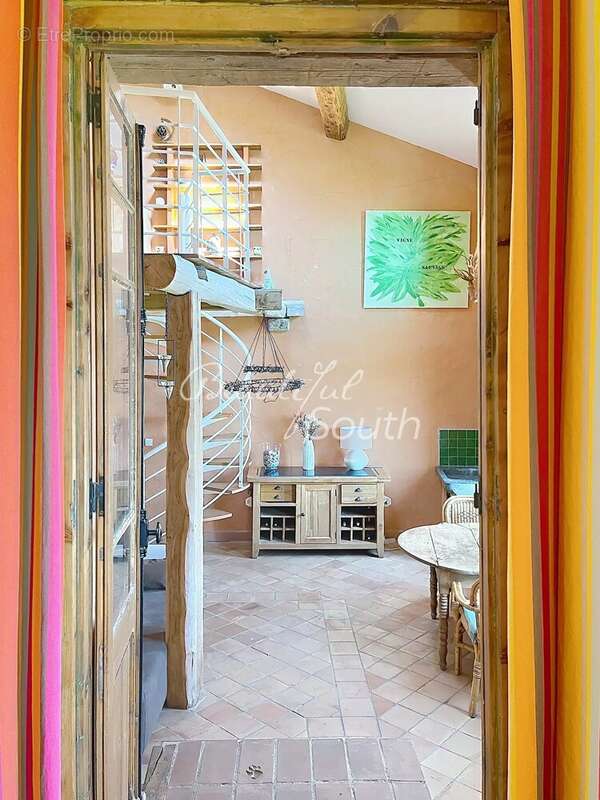 Maison à MONTALBA-LE-CHATEAU