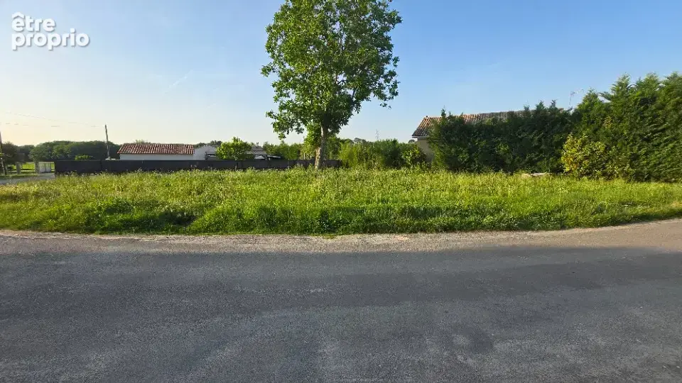 Terrain à PEUJARD