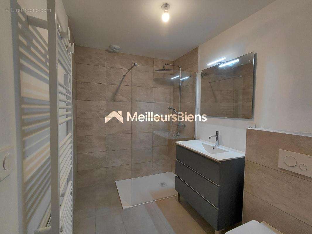 Combeaufontaine, maison de village entièrement rénovée - photo 10