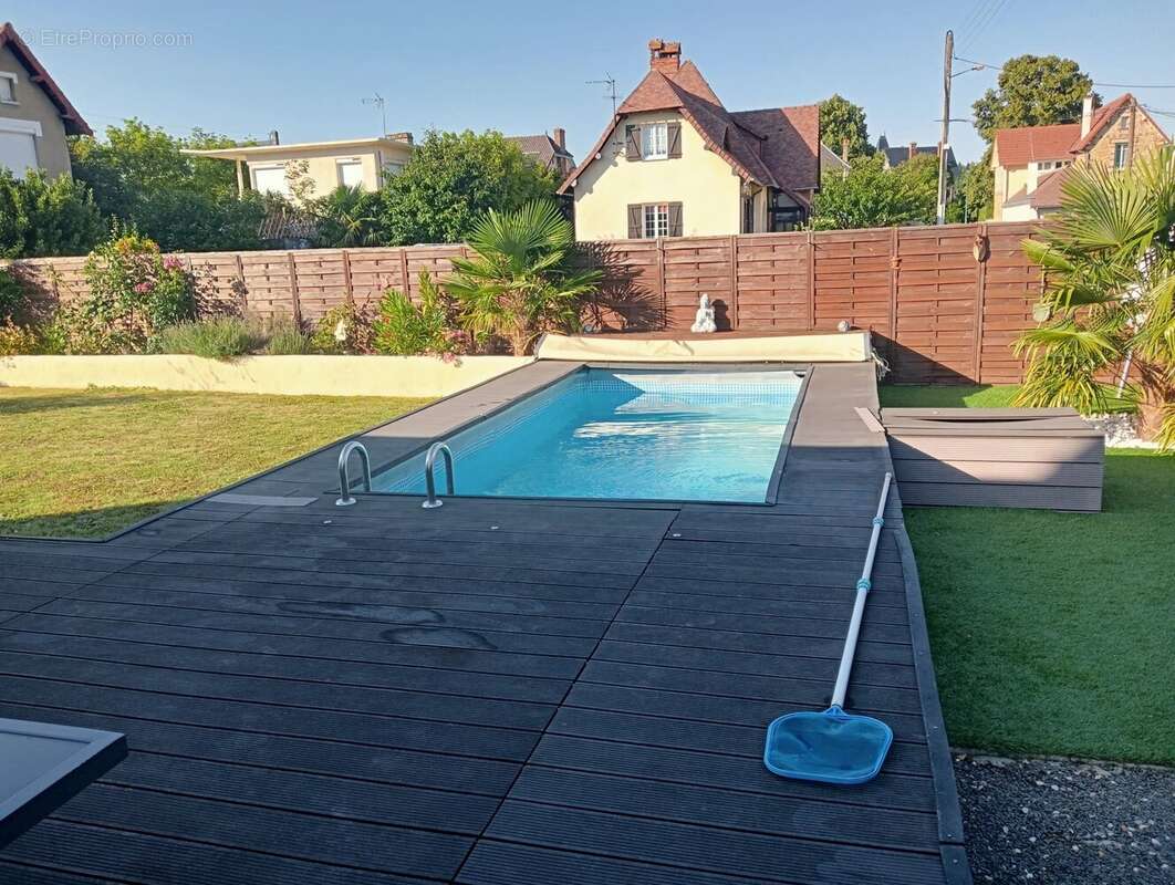 Maison à BEAUMONT-LE-ROGER