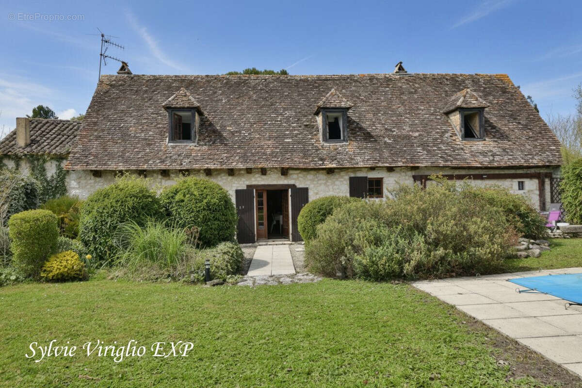 Maison à ISSIGEAC