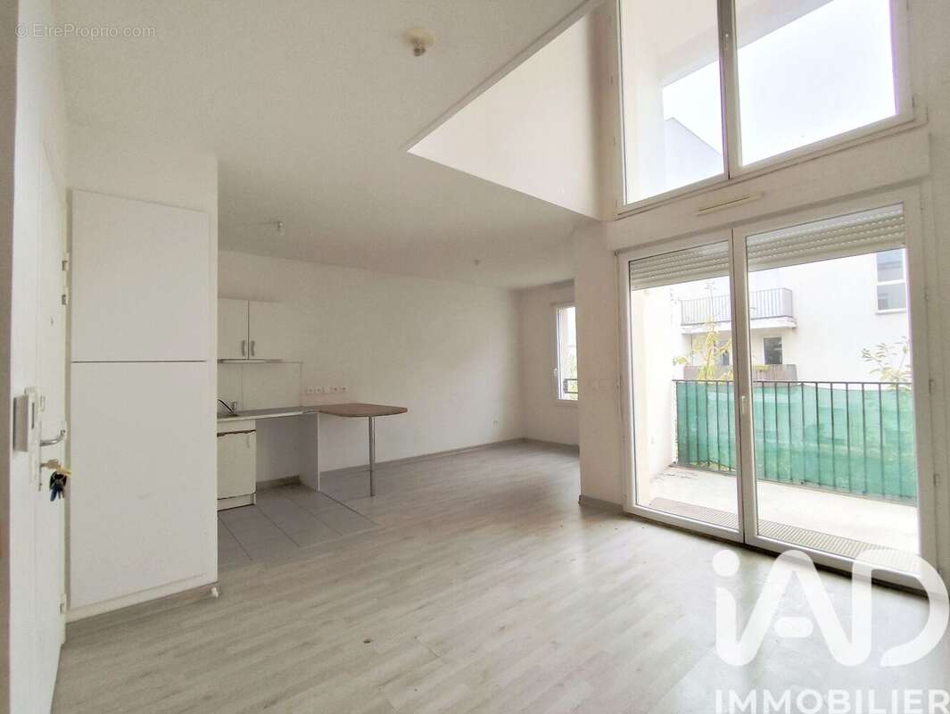 Photo 2 - Appartement à RIS-ORANGIS