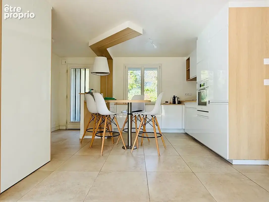 Maison familliale avec 1200 m2 de terrain - photo 13