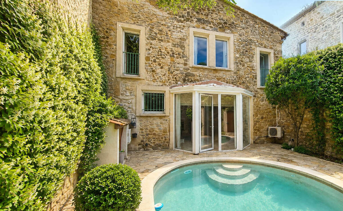 Maison à UZES