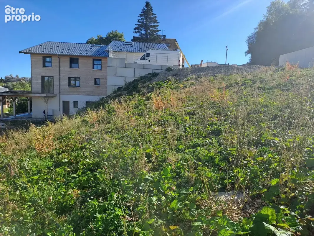 LES ROUSSES : Terrain constructible au cœur du village - photo 2