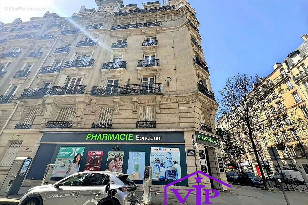 Appartement à PARIS-15E