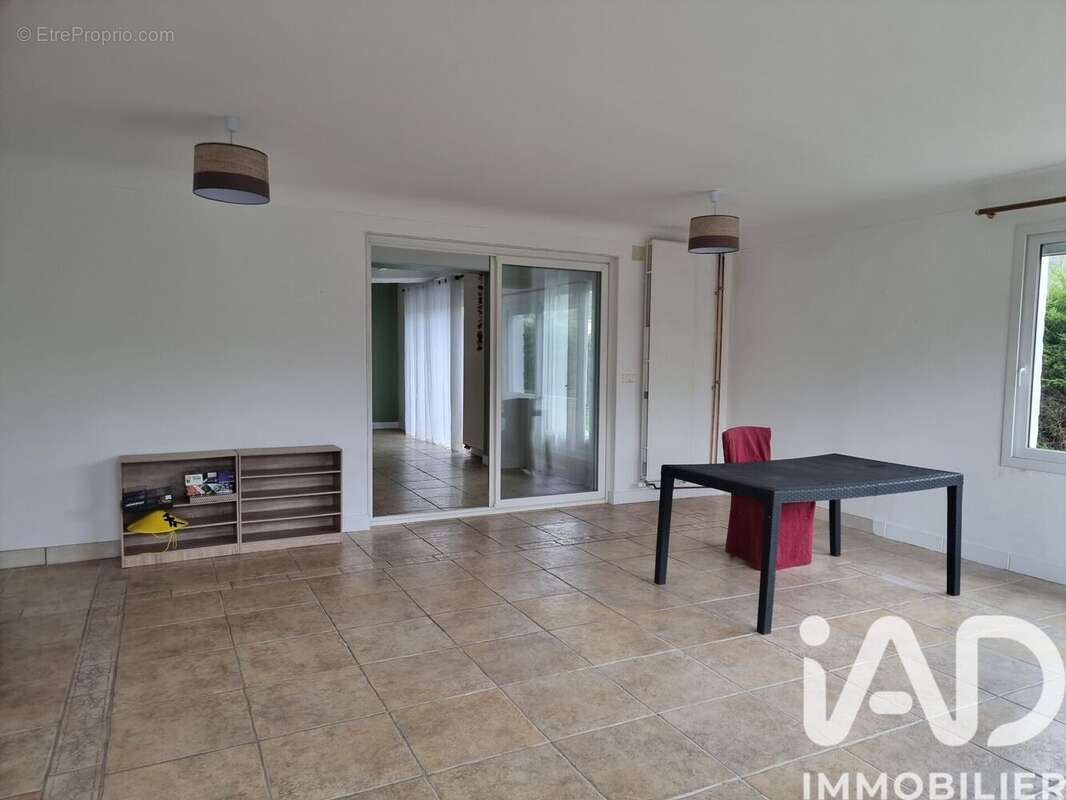 Photo 5 - Maison à PELLOUAILLES-LES-VIGNES