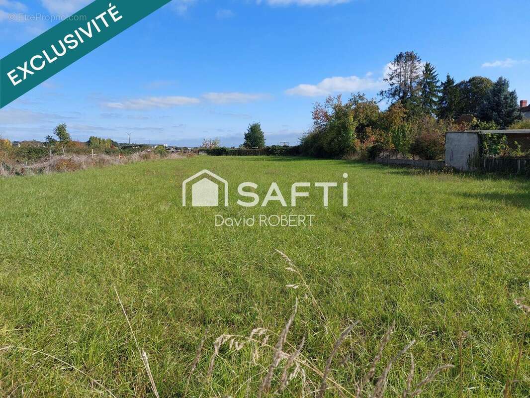 Photo 7 - Maison à CROUZILLES