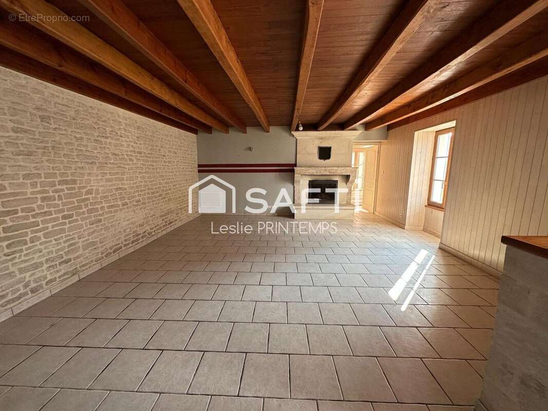 Photo 2 - Maison à JUSCORPS