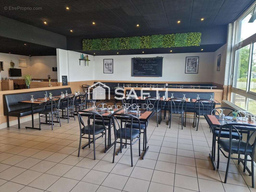 Photo 5 - Commerce à CREPY-EN-VALOIS