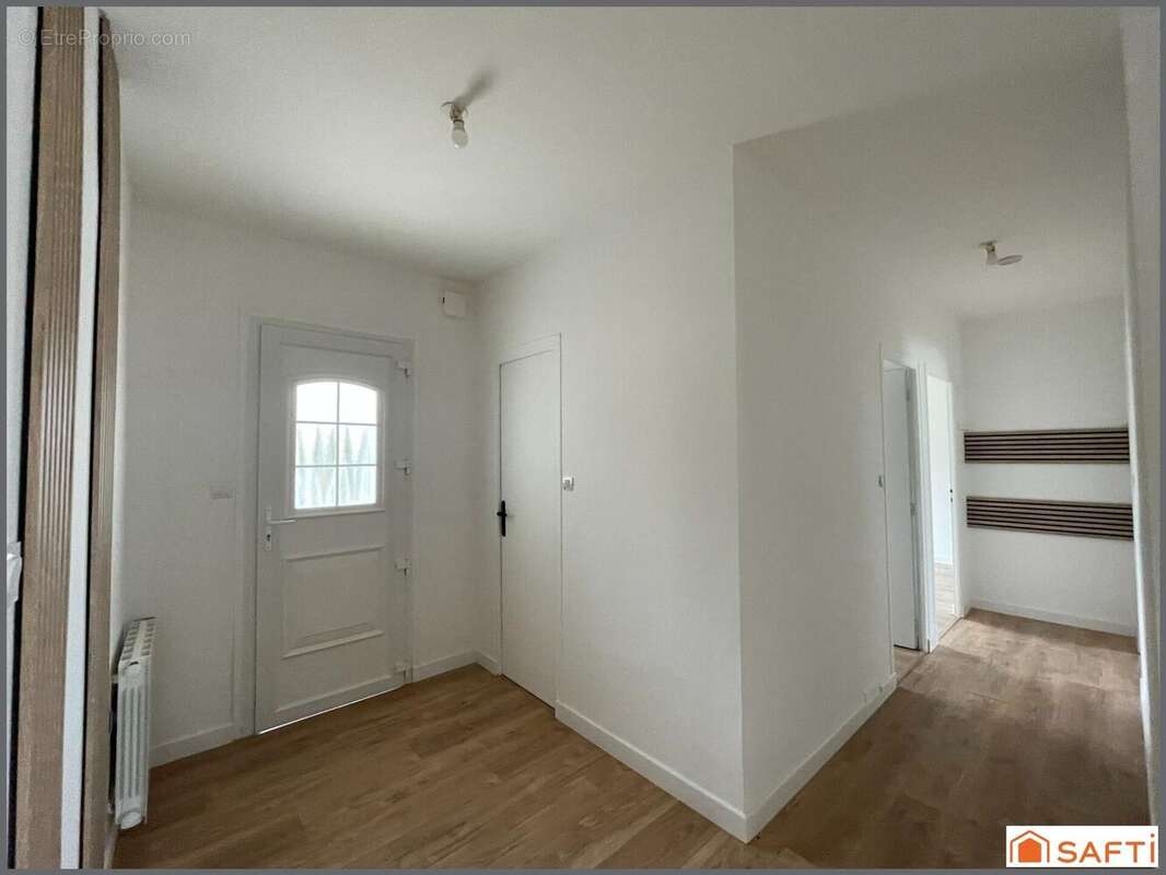 Photo 3 - Maison à CROIX-CHAPEAU