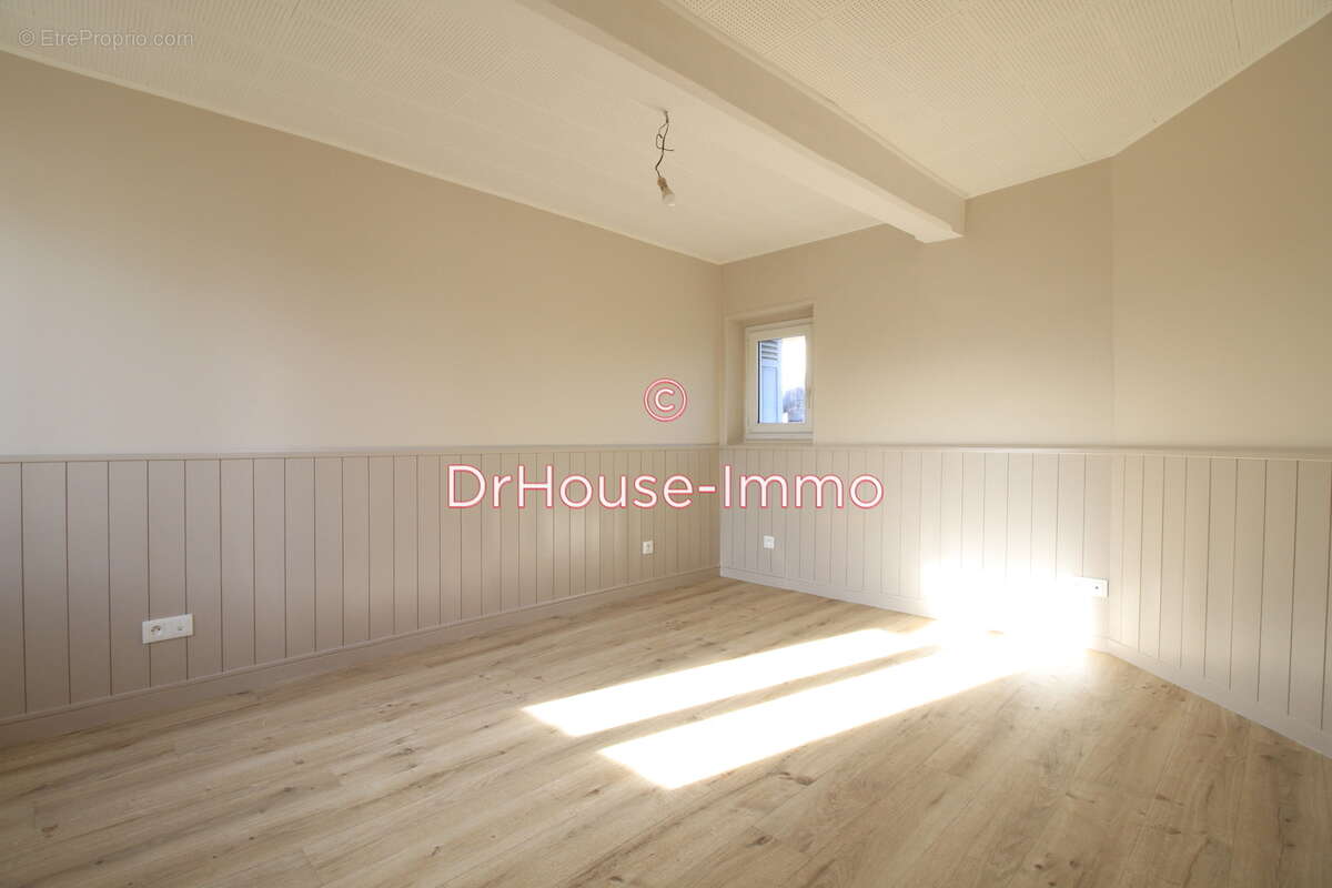 Maison à ANGERVILLE-LA-CAMPAGNE