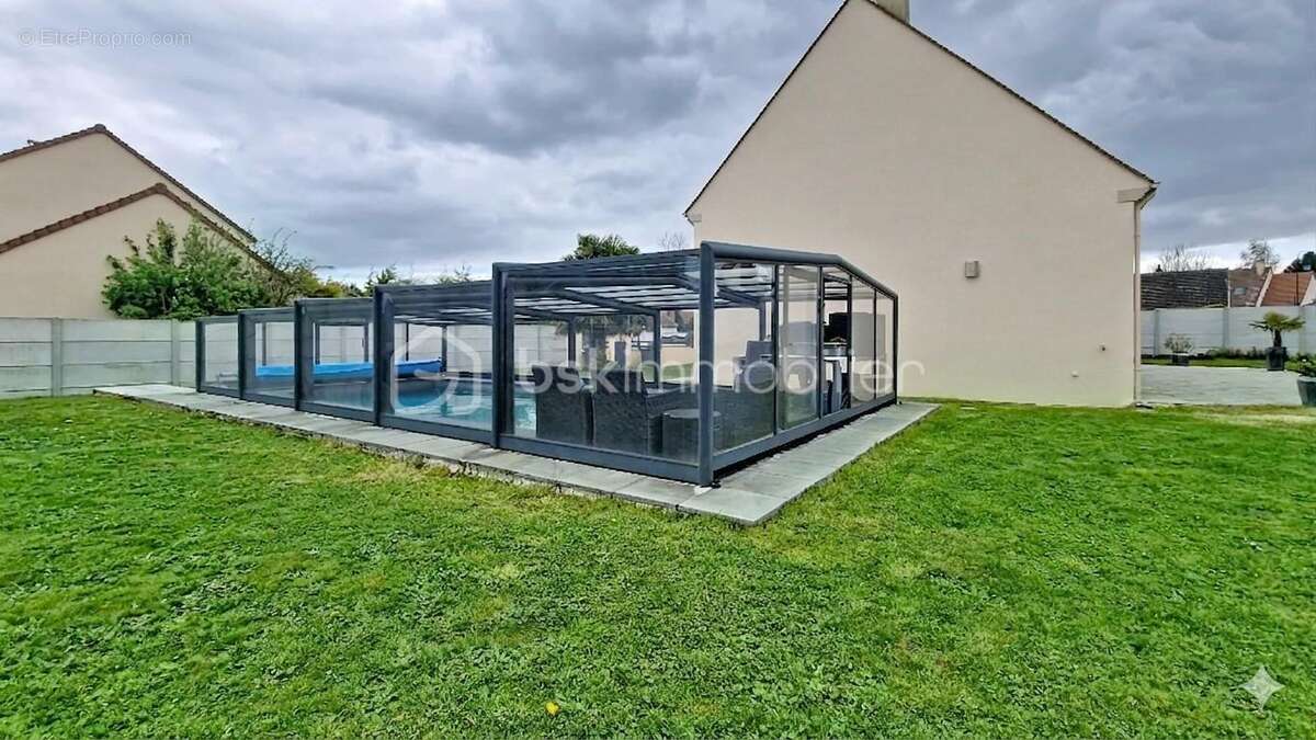 Maison à CLAYE-SOUILLY