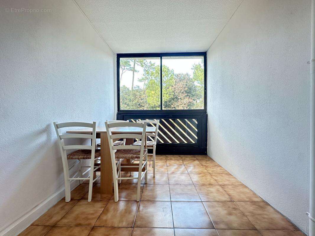 Appartement type T2 200 m Plage - photo 12