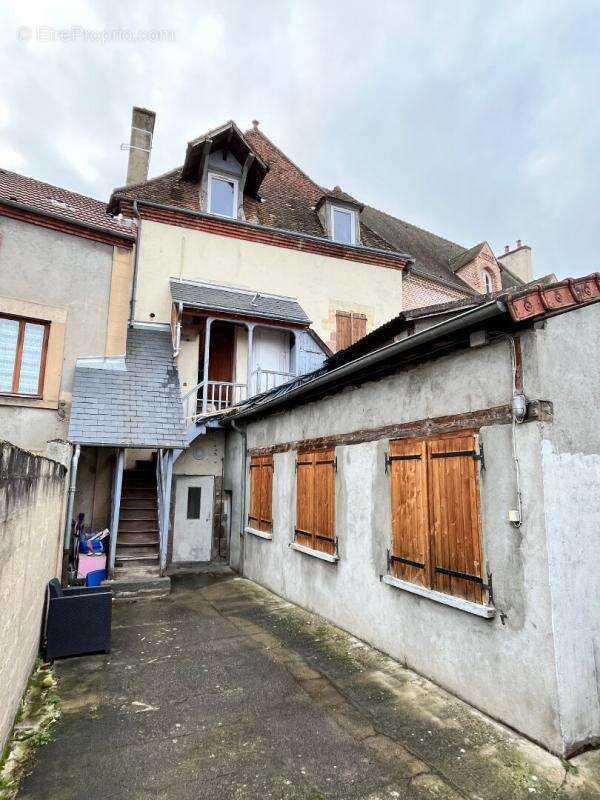 Appartement à MOULINS