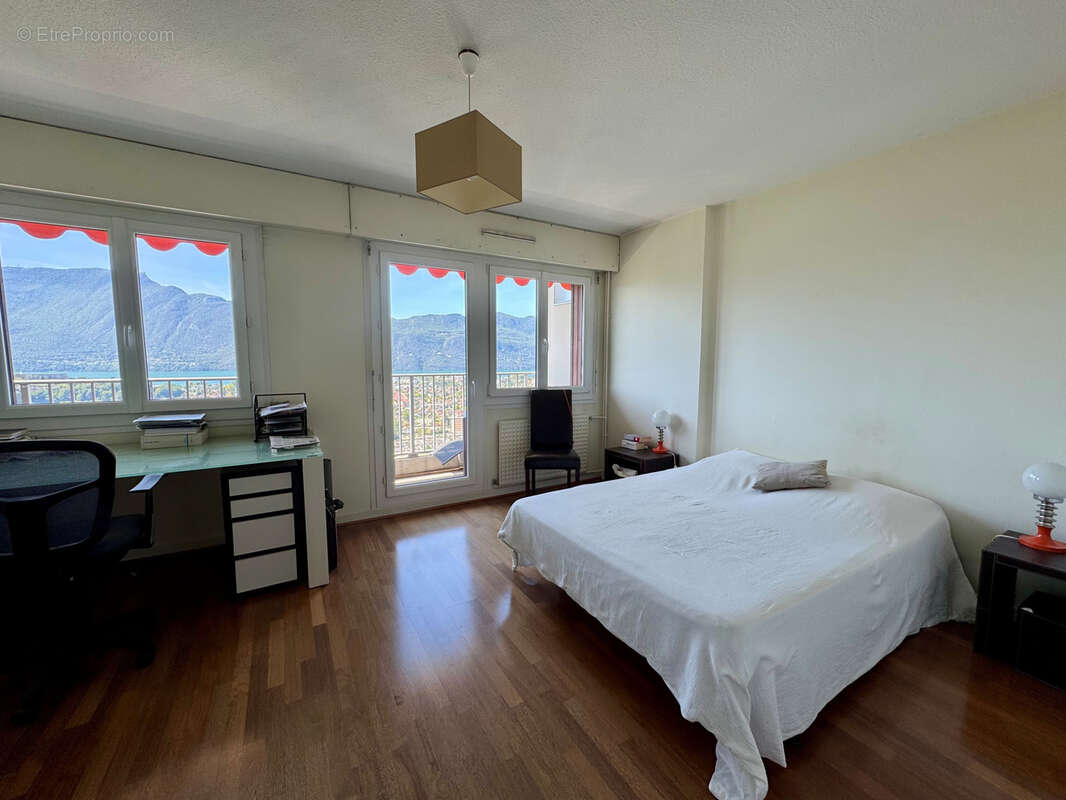 Appartement à AIX-LES-BAINS