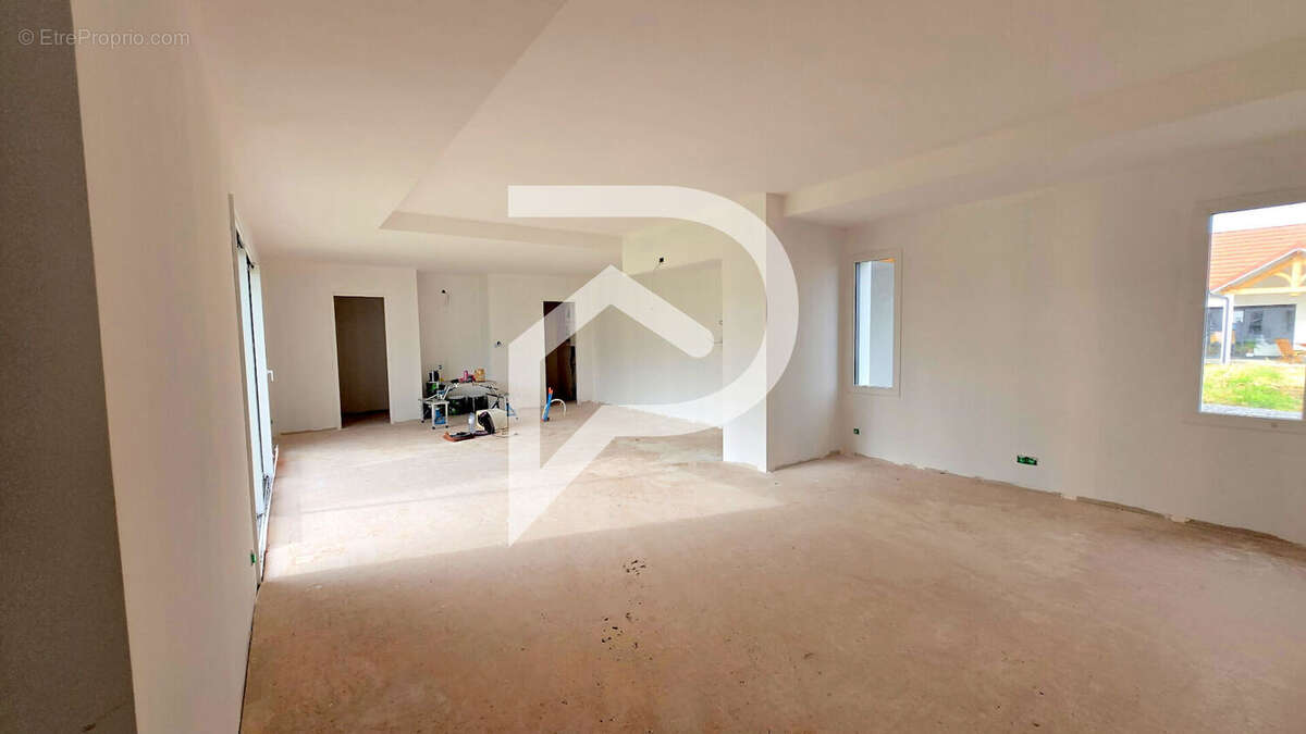 Maison neuve de plain-pied, 5 pièces 118 m² avec garage, proche ORTHEZ - photo 4