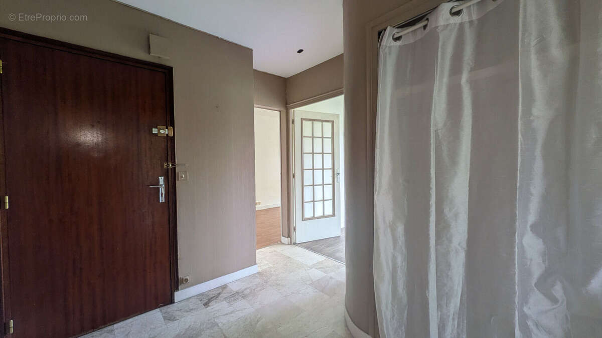 Nantes Guist'hau, Appartement avec VUE T2 de 50 m² DPE en D, cave et parking. - photo 10