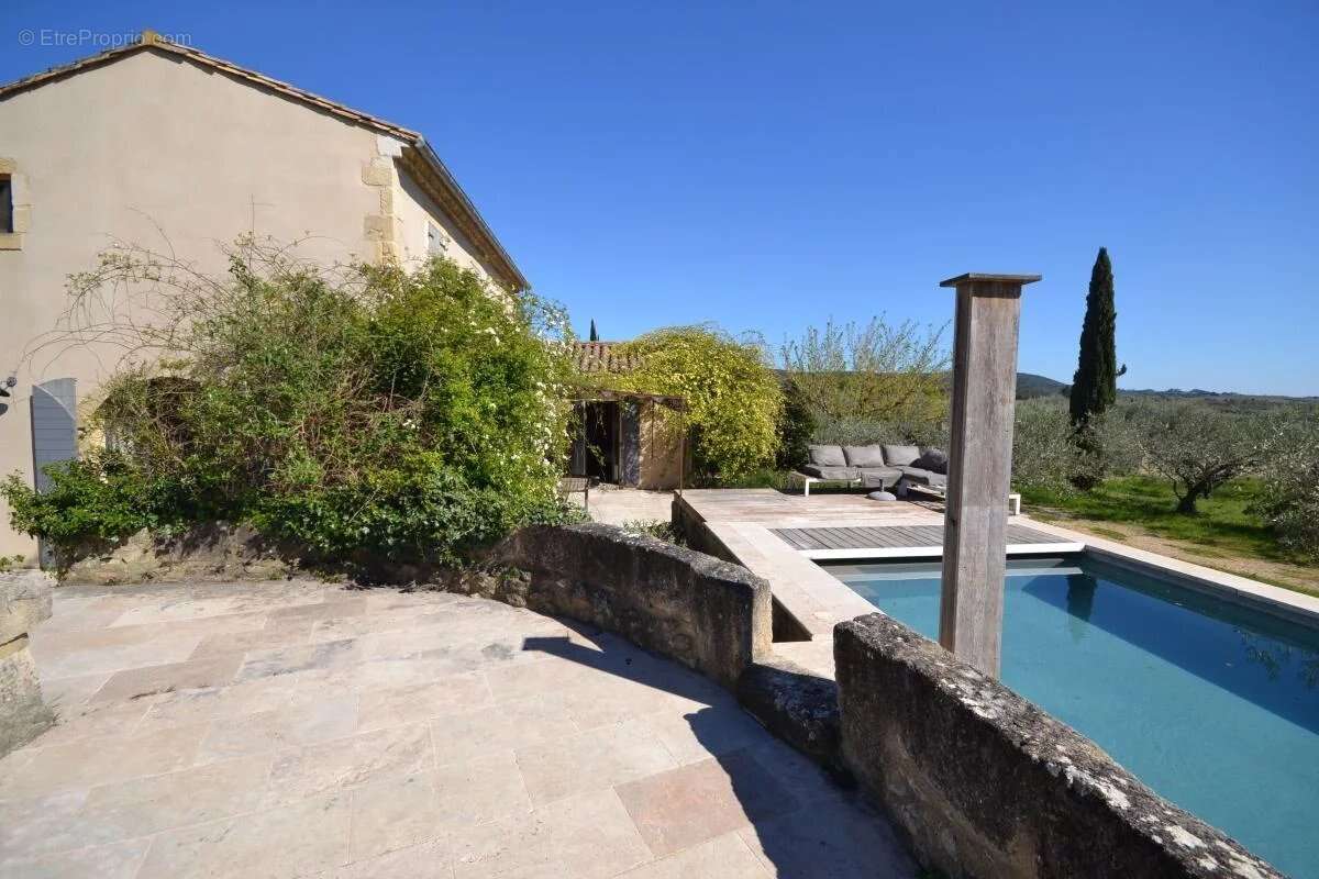 Maison à SAINT-HILAIRE-D'OZILHAN