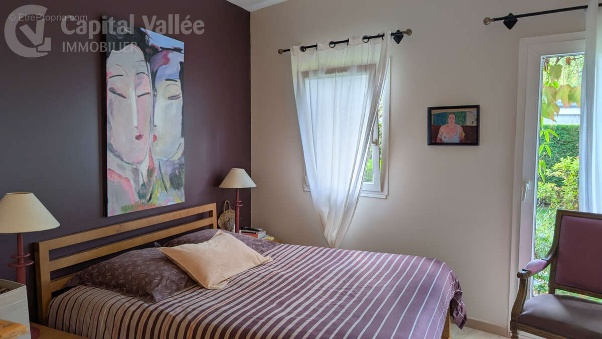 Maison à VILLIERS-LE-BACLE