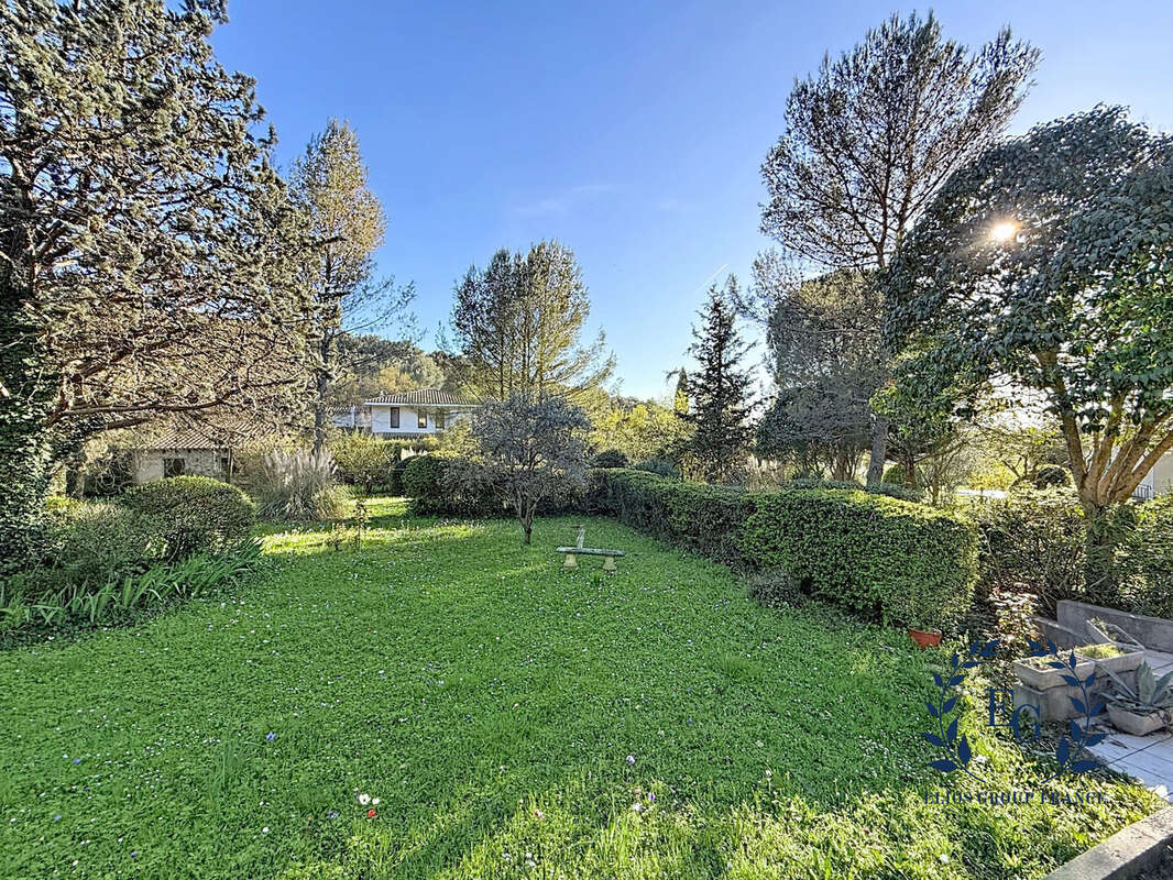 Terrain 727 m² à Prades-Le-Lez  - photo 3