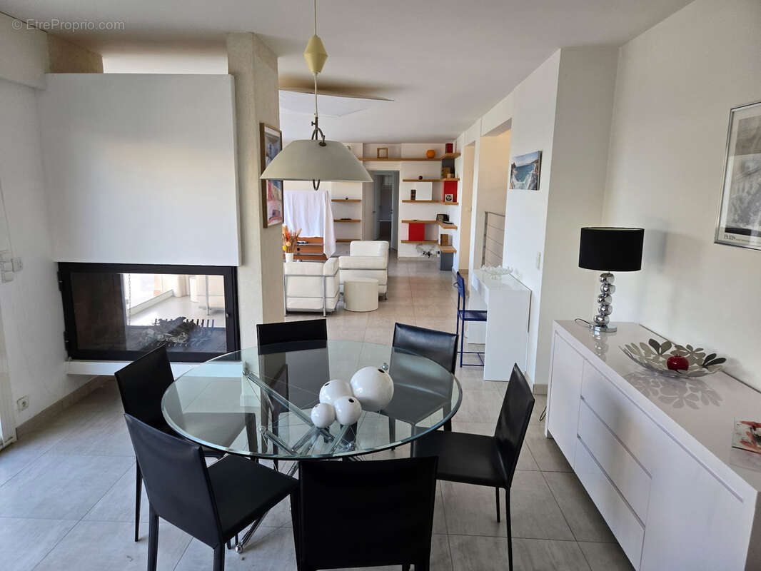 Maison à LA CADIERE-D'AZUR