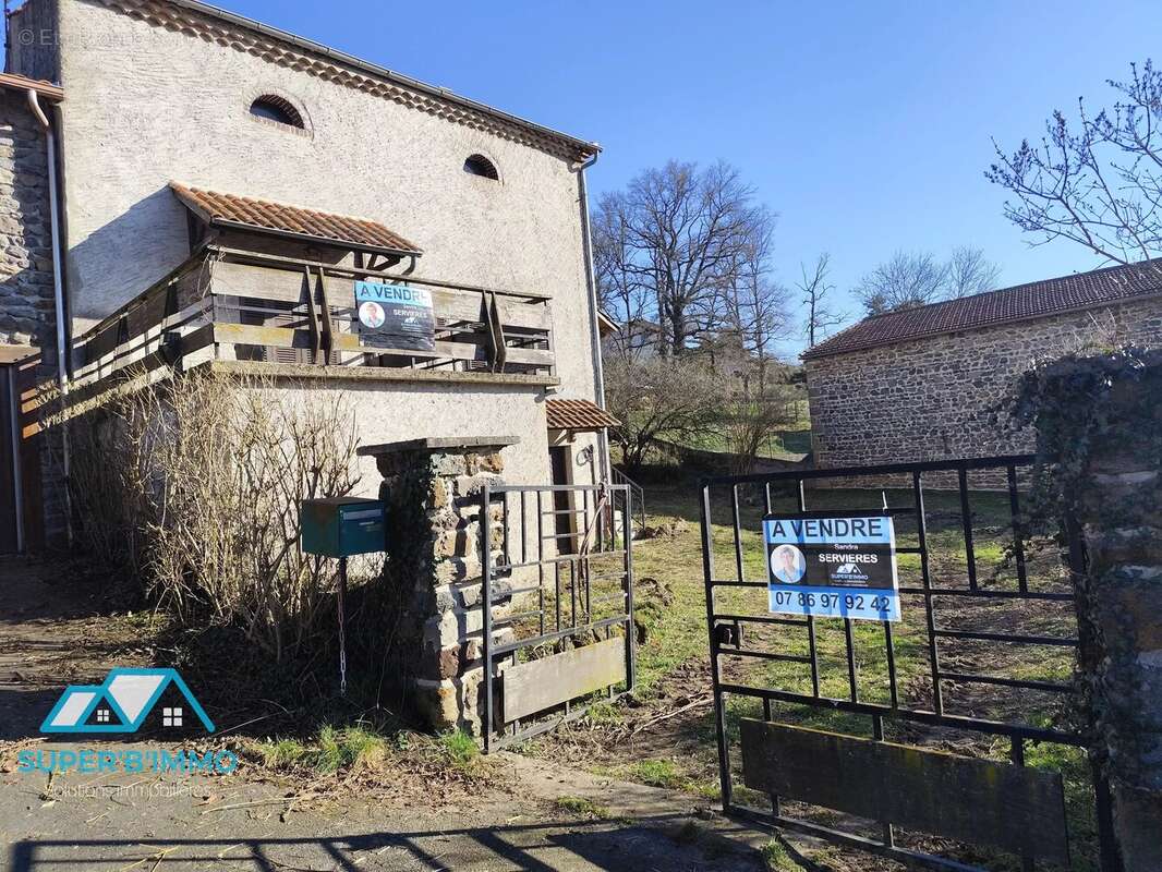 Maison à MAZEYRAT-D'ALLIER