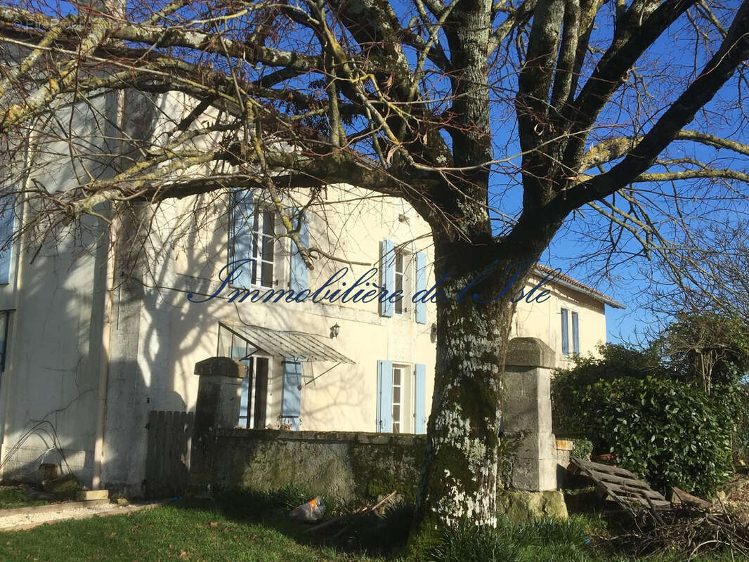 Domaine de caractere avec gites - photo 3