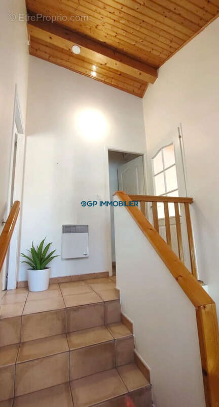 Maison à BRUGUIERES