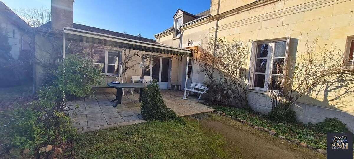 Maison à LA CHAPELLE-SUR-LOIRE